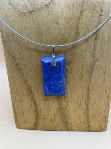 Ultramarin Anhänger „facets in blue“